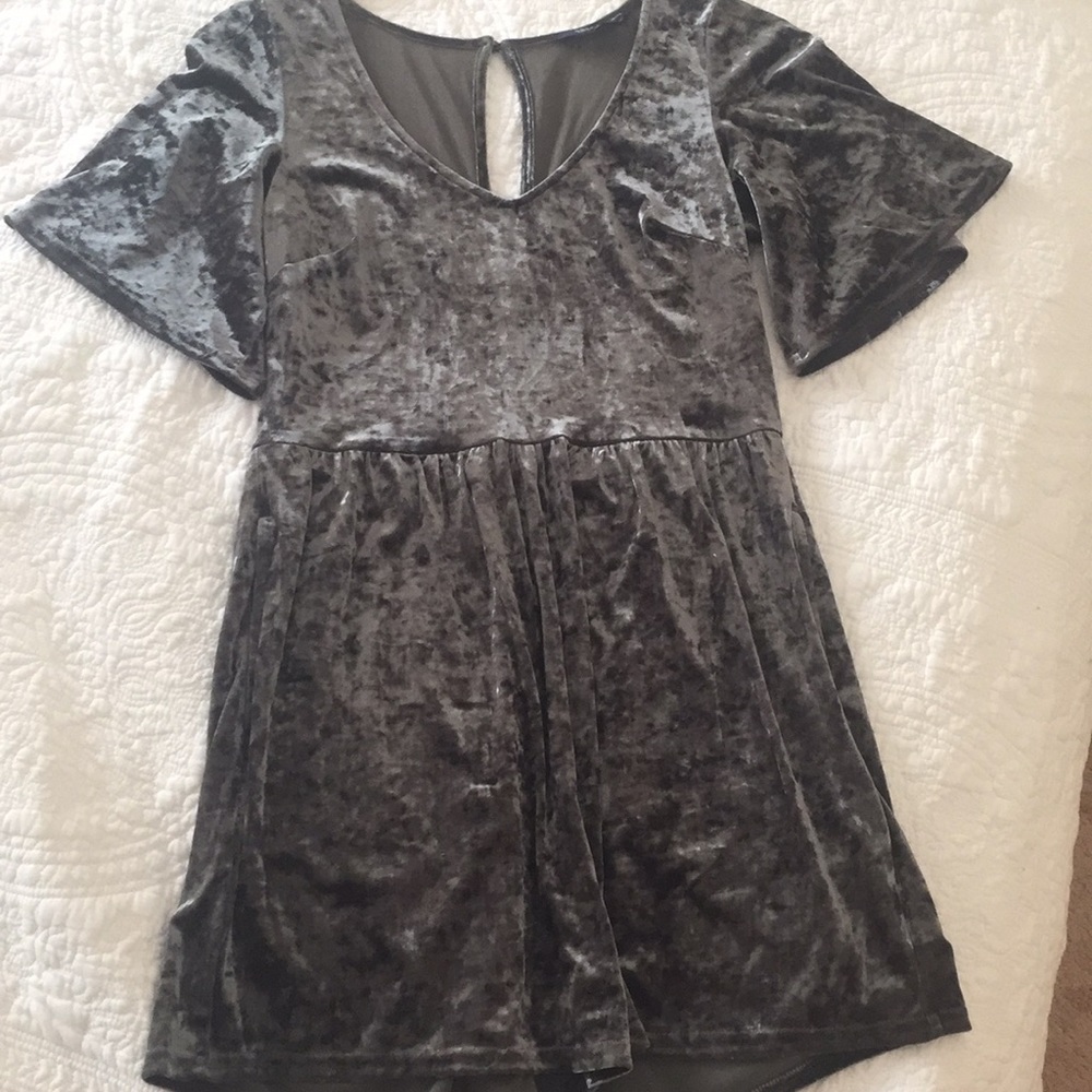 American Eagle Velvet Romper. Size M